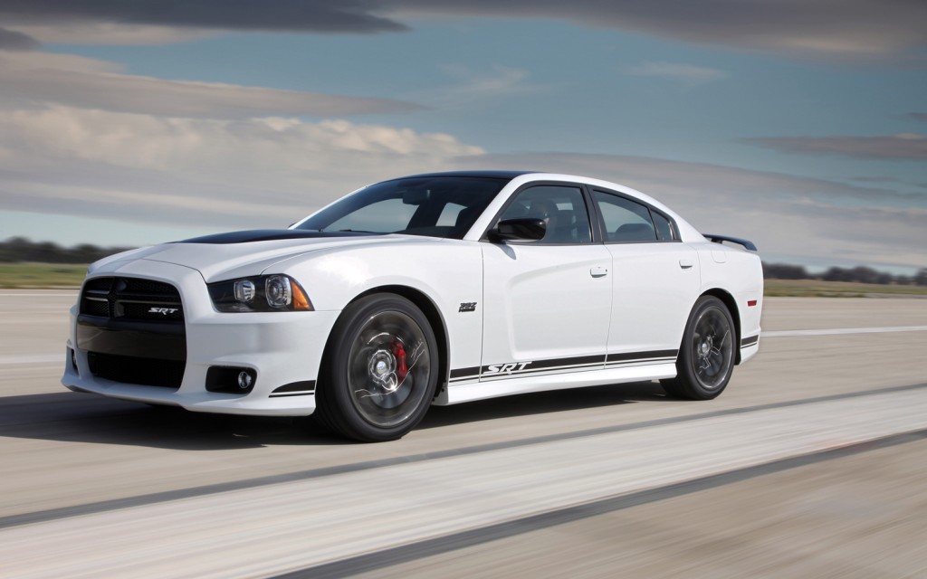 2014-SRT-Charger-SRT8-392-1.jpg